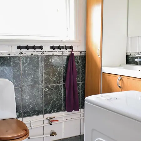 Feriehus 6 Værelses Skøn Bolig I *