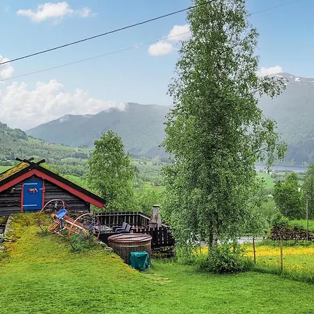 6 Værelses Skøn Bolig I * Vossestrand
